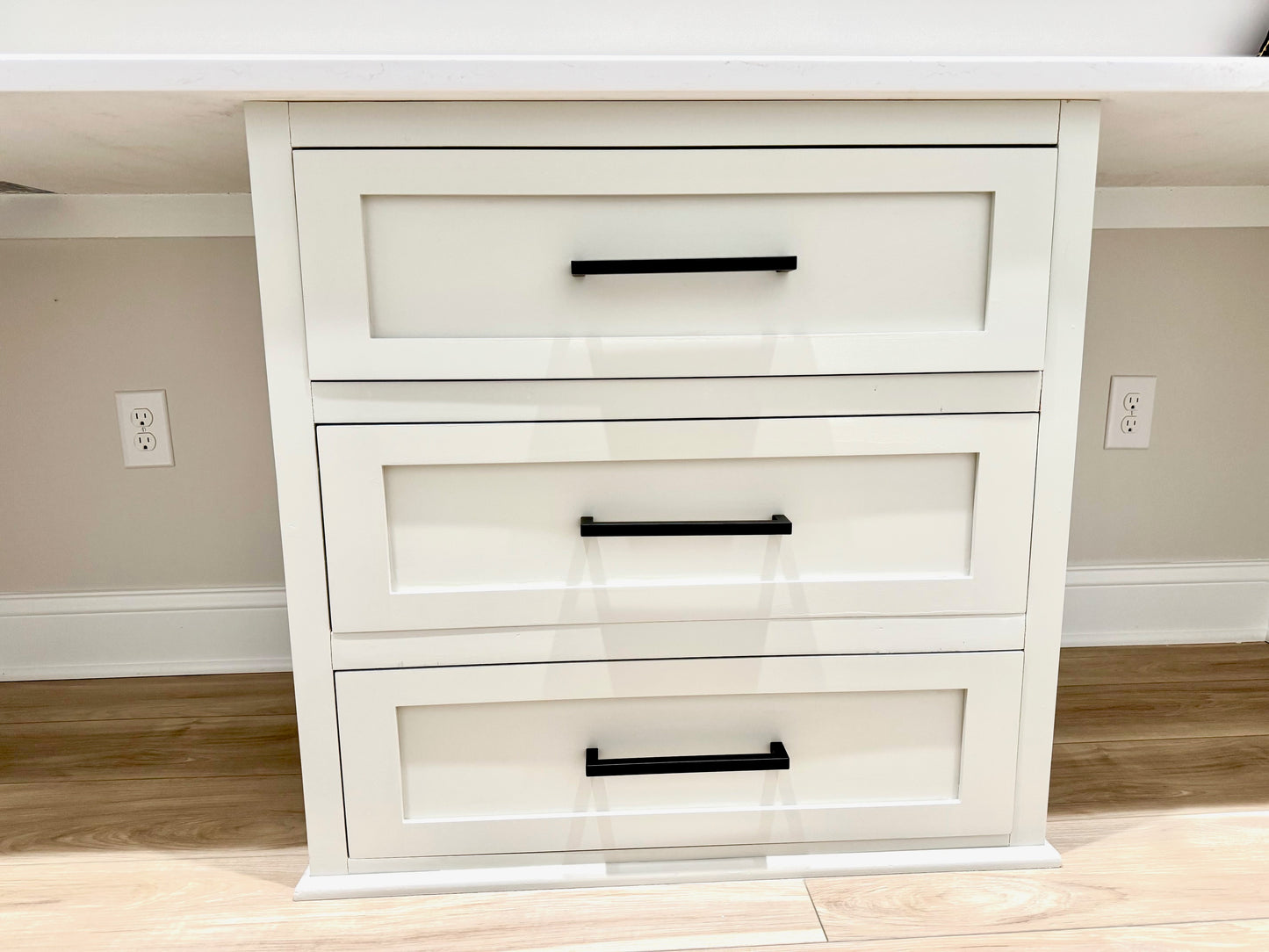 Base Cabinet - Inset | Shaker Style | 3 Drawer Style (No Kickplate)
